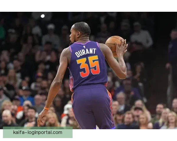 字母哥谈球队管理：领袖作用助力边缘球员保持积极心态传递正能量